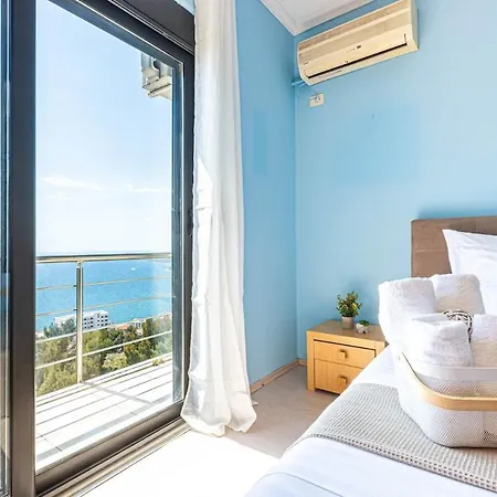 Charm 7, 3br W Super Sea View Apartament