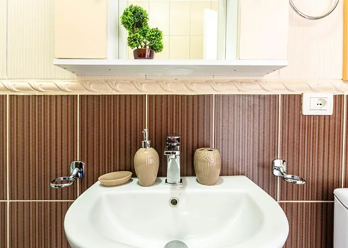 Апартаменты Charm 7, 3br W Super Sea View *